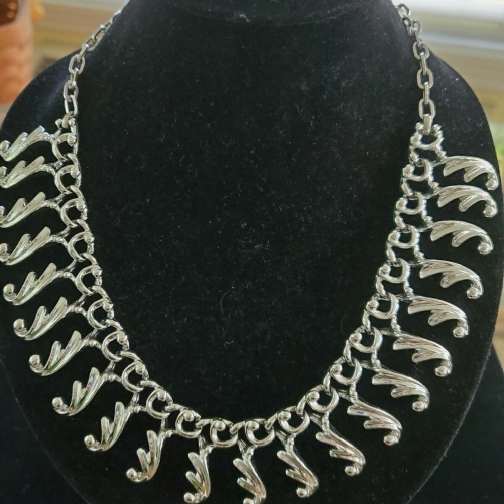 #98 - Sarah Coventry Silver Statement Necklace